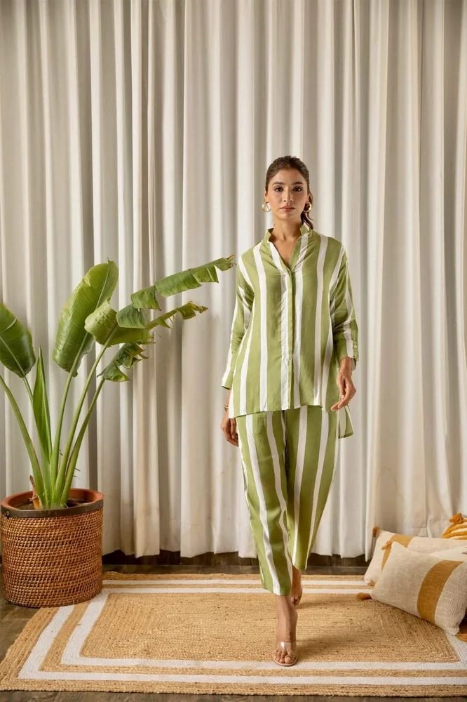 Wo noor by trends jam cotton daily wear fancy 3pcs dress